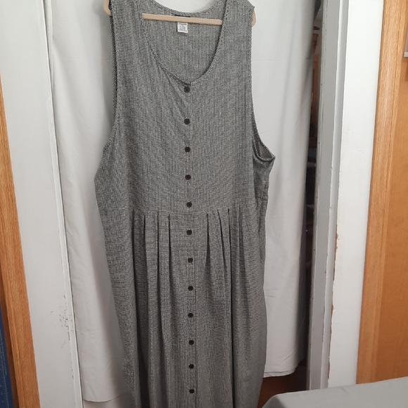 Hunter Dresses & Skirts - Hunter Gray Sleeveless Maxi Dress - Size CO